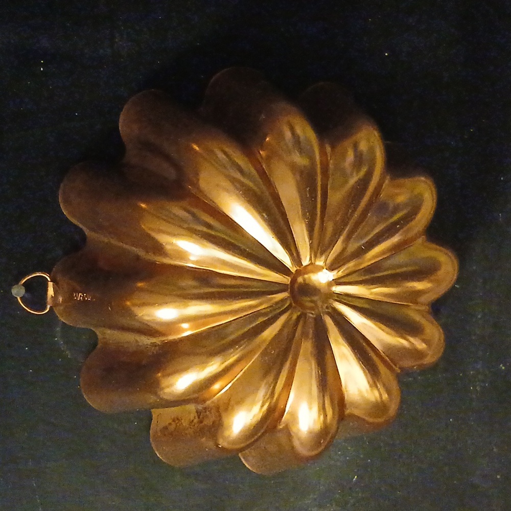 Vintage copper mold